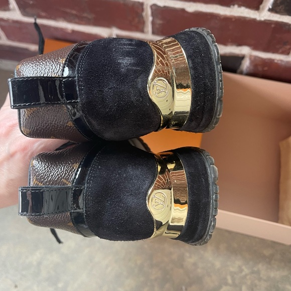 Louis Vuitton Run Away Sneaker size:36 - Picture 4 of 6